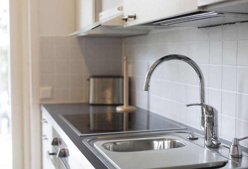 민박 Varjola Holiday Center