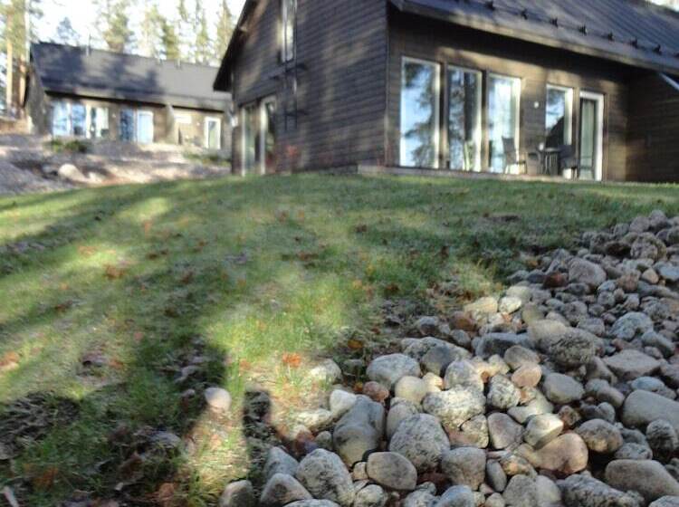 민박 Varjola Holiday Center