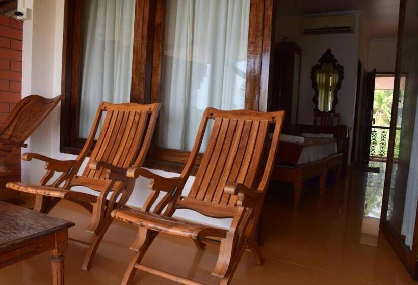 ベッドアンドブレックファースト Vijaya Varma Beach Resort