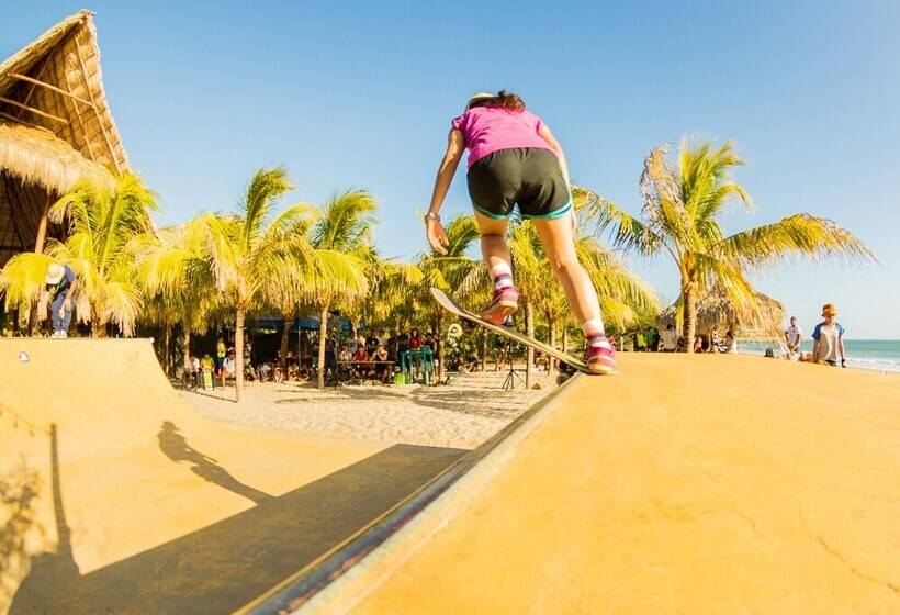 Buena Onda Beach Resort