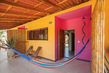 Buena Onda Beach Resort