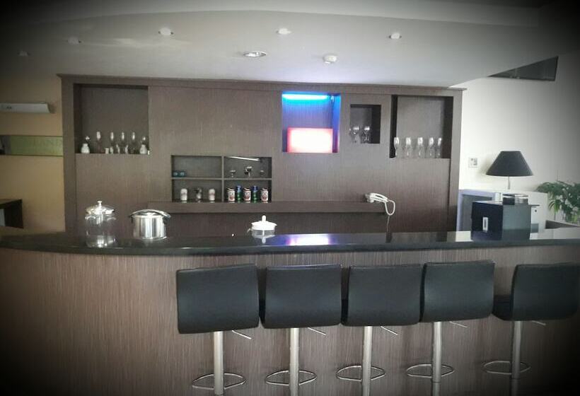 هتل Asialink Premier