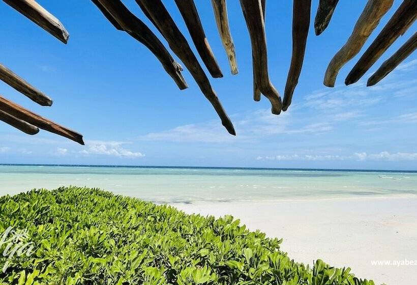 هتل Aya Beach Resort