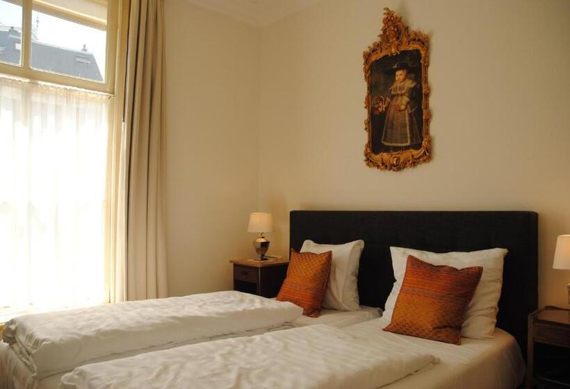 هتل De Gulden Waagen