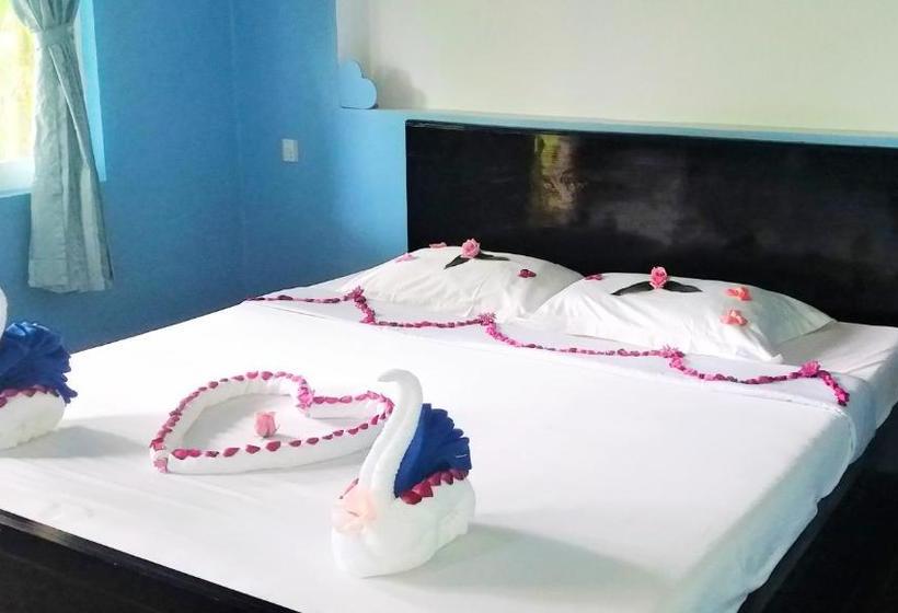 هتل Golden Beach Resort