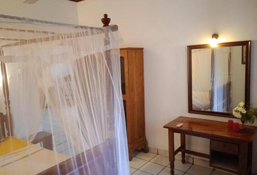 فندق White Bridge House & Resort