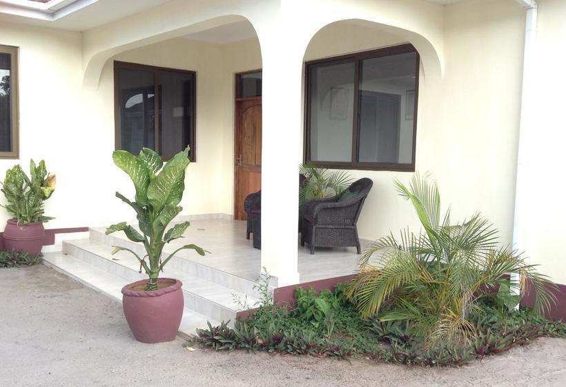 مبيت وإفطار Butiama Bustani