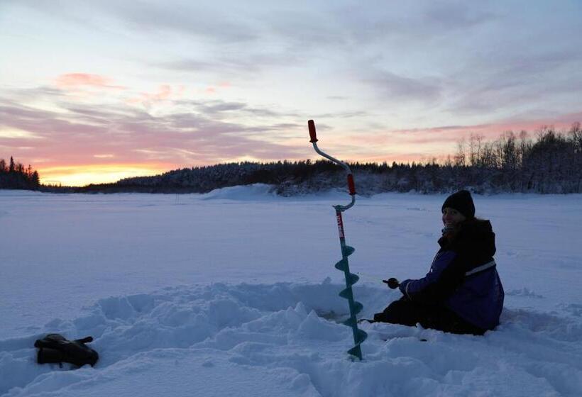 منتجع Aurora Village Ivalo