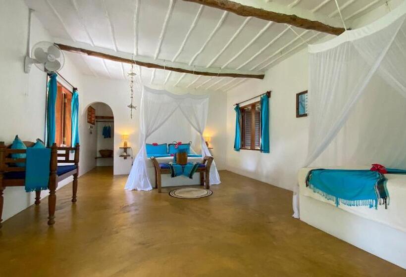 리조트 Butiama Beach Lodge