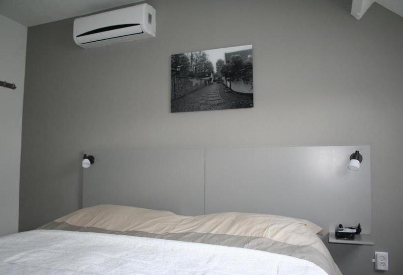 Thorn B&b