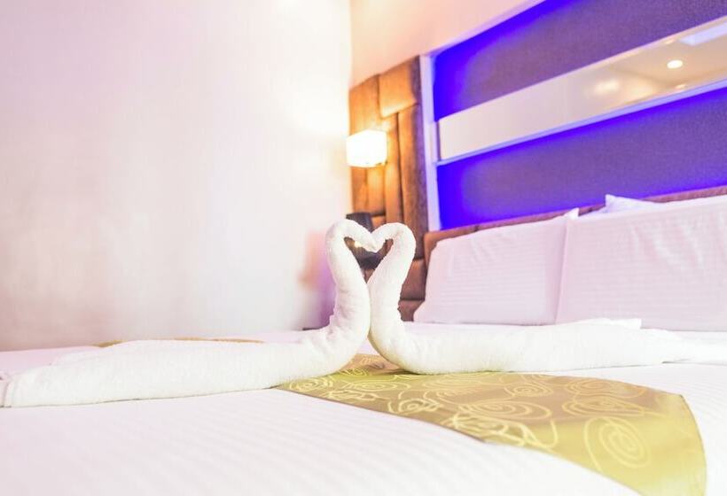 בית מלון כפרי Extension Grand Central