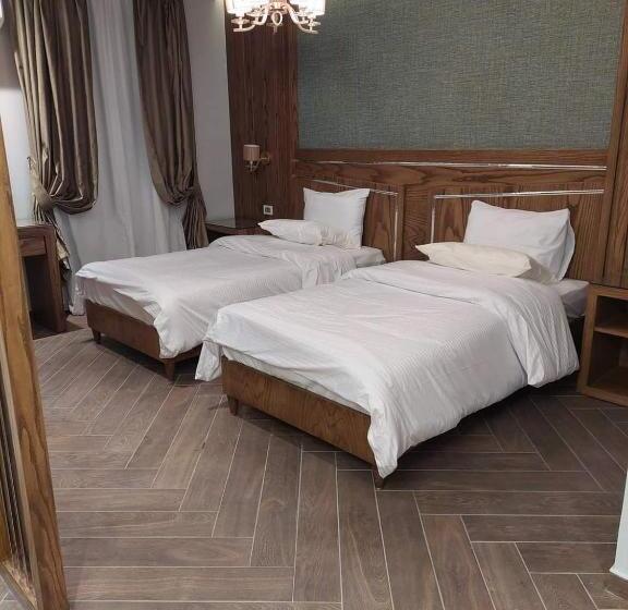 هاستل Free Inn