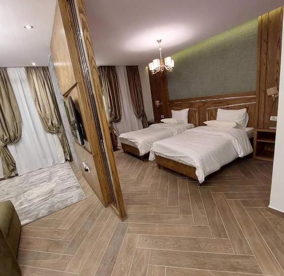 هاستل Free Inn