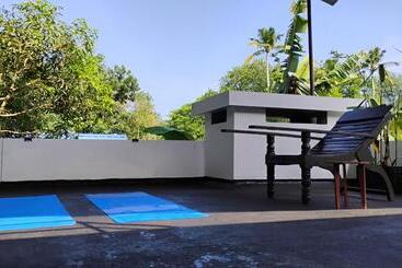 تختخواب و صبحانه Blue Cove Villa Varkala