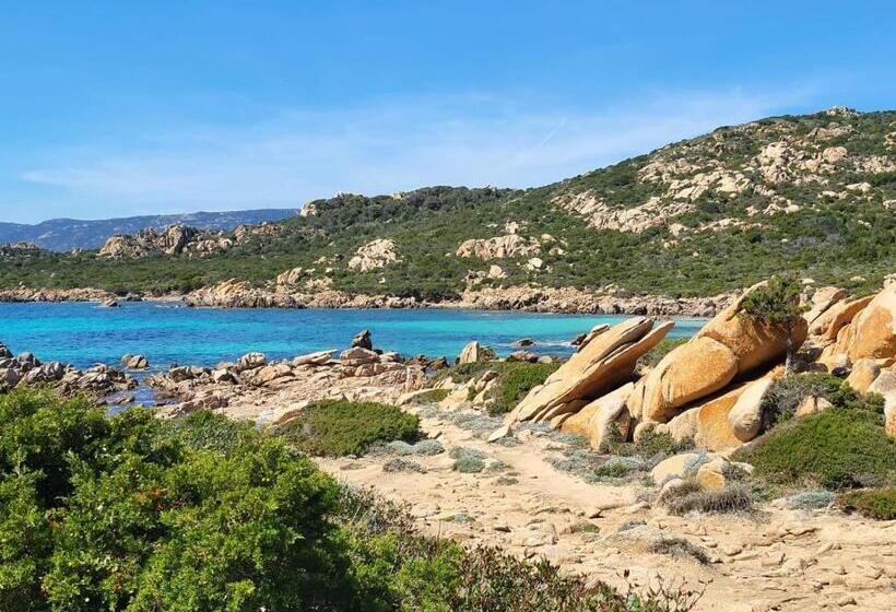 ベッドアンドブレックファースト Chambres D Hôtes Villa Les Rosiers   Garance