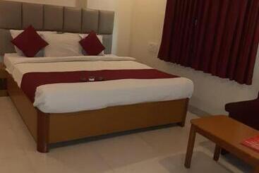 هتل Luxury Hill Top