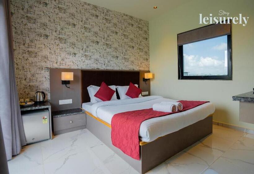 בית מלון כפרי Stay Leisurely   Pavilion By The Hills, Lonavala   Stadium View Rooms