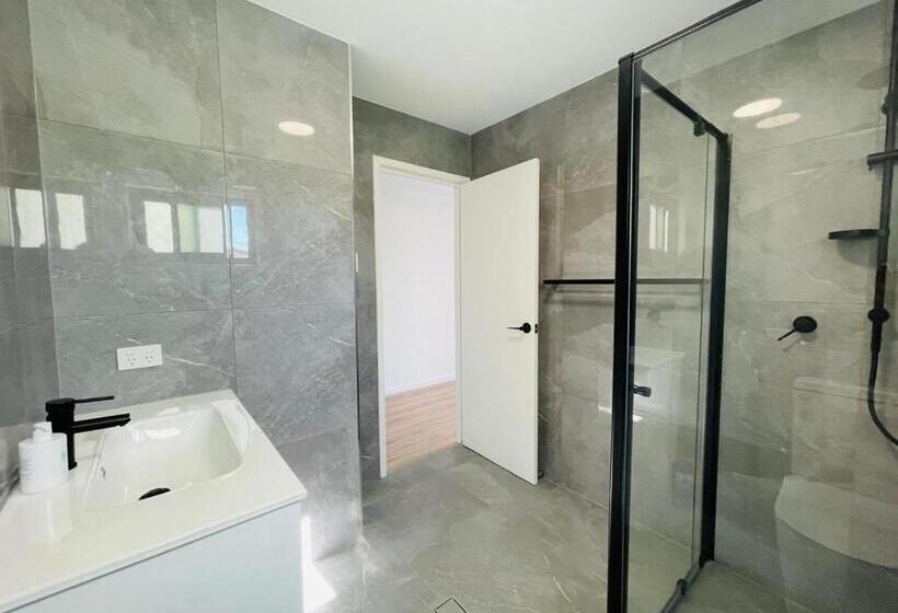 پانسیون 262atroughton