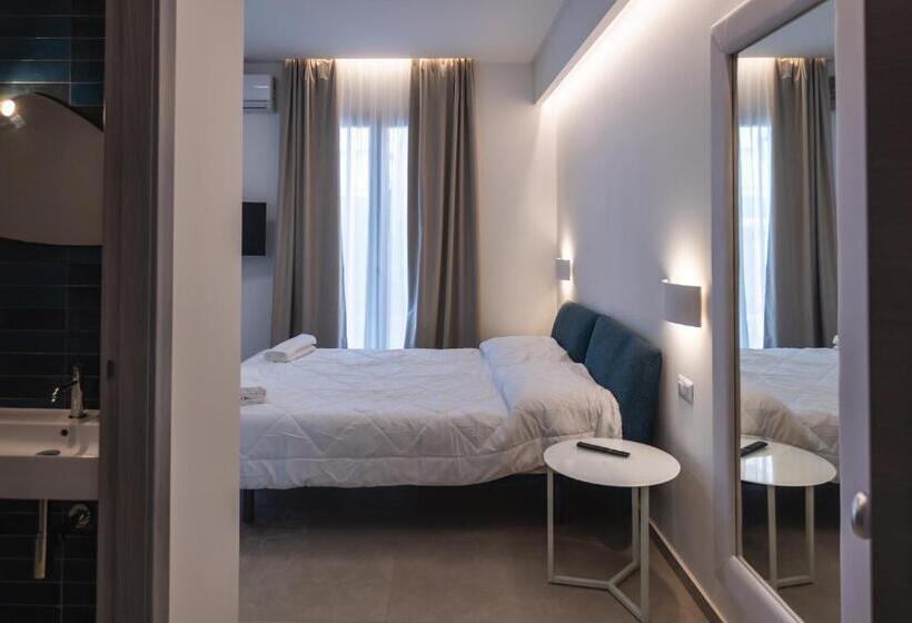 پانسیون Atena Room