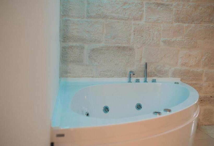 تختخواب و صبحانه Relais La Muraglia   Luxury Rooms