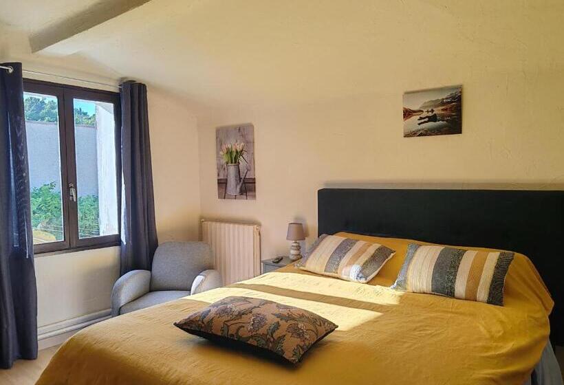Bed and Breakfast Chambres D Hôtes L Amphitryon 5 Chambres