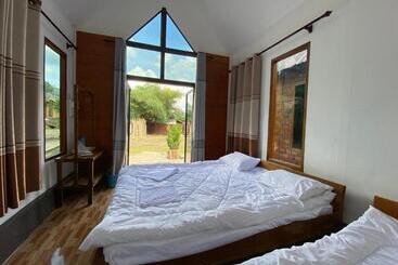 تختخواب و صبحانه Cool Pool Bungalow