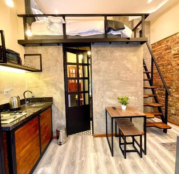 Colonia Suites 722