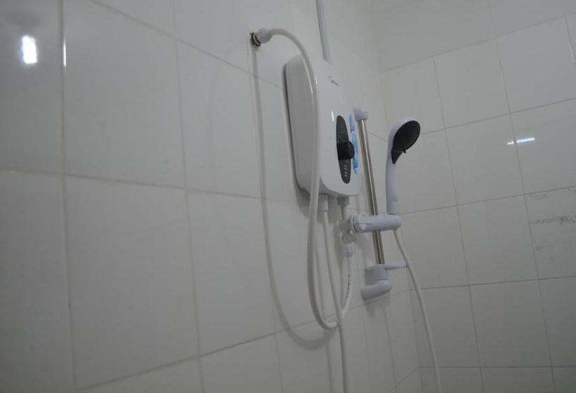 D Bj Motel