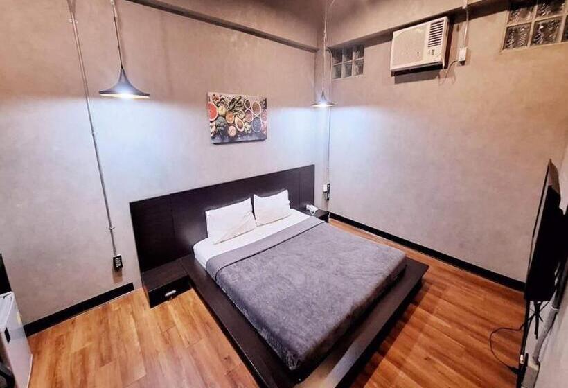 هتل Capital O 75512 Loft Residence  Suphanburi