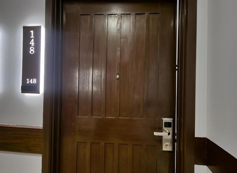 هتل Homey Deluxe Room, Privately Owned At The Forest Lodge By Mist And Pine