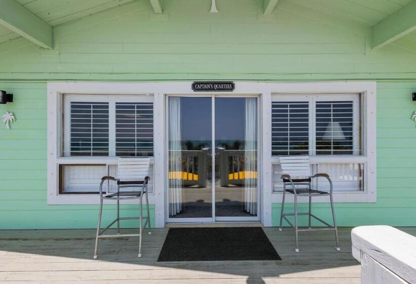 فندق Oceanfront Inn Suite, Ocean And Inlet Views, King Bed, #12