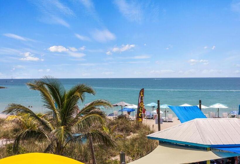 فندق Oceanfront Inn Suite, Ocean And Inlet Views, King Bed, #12