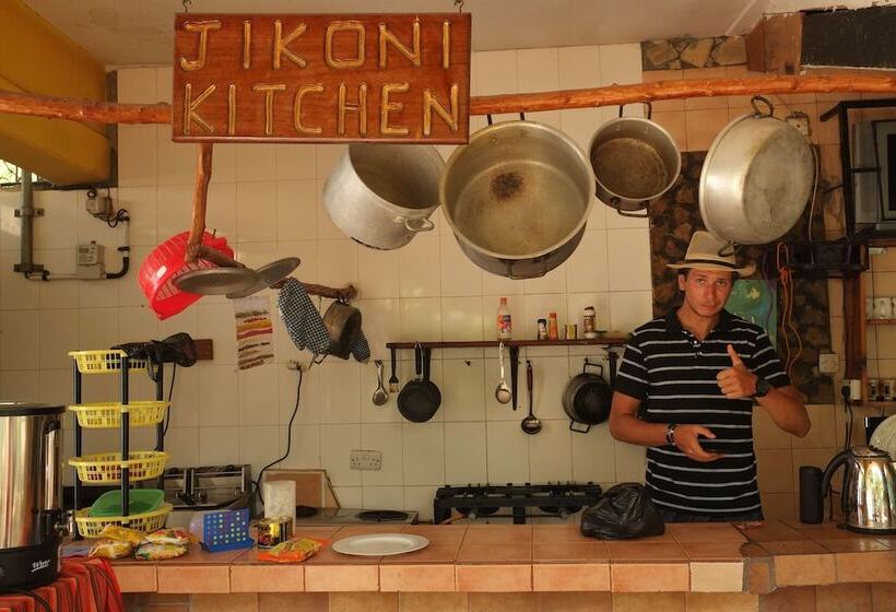 تختخواب و صبحانه Homeland Swahili Lodge   Hostel
