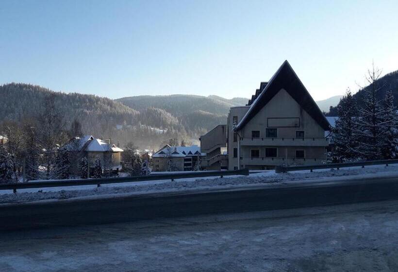 مبيت وإفطار Krym