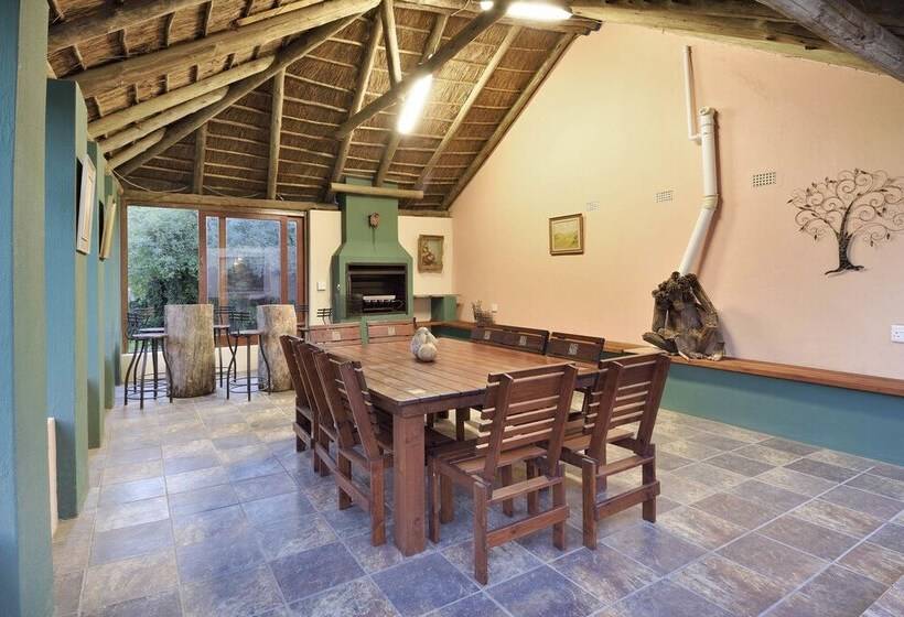 تختخواب و صبحانه The Cottage