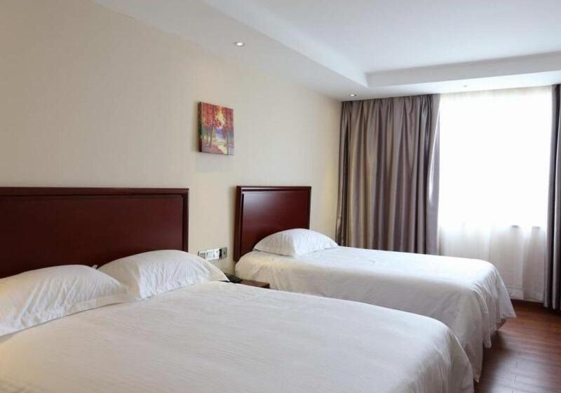 ホテル Greentree Inn Jiangxi Shangrao Wuyuan Bus Station Tang Village Express