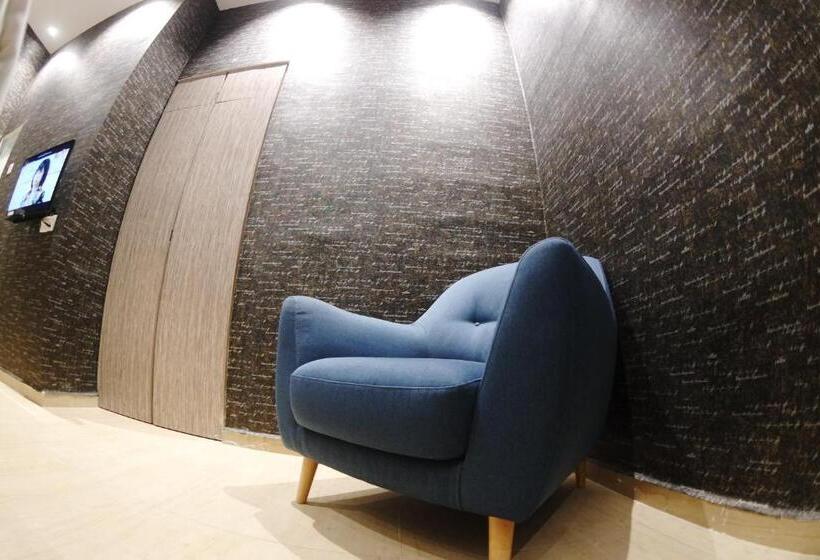 בית מלון כפרי Here