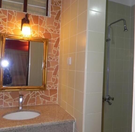 ホテル Langi Langi Beach Bungalows