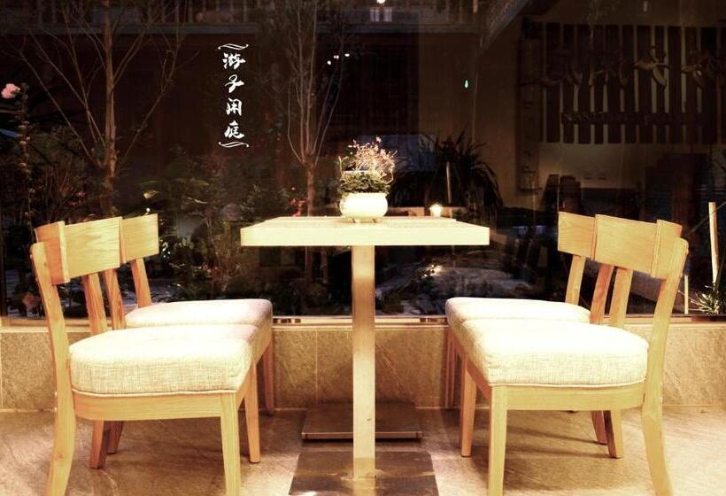 호텔 Tourist Courtyard