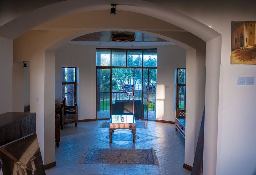 هتل Zawadi Beach Villas
