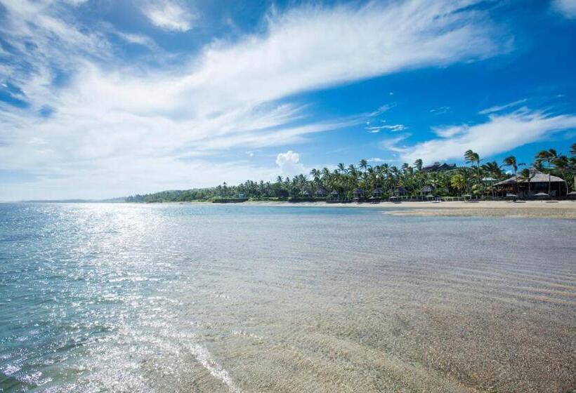 Outrigger Fiji Beach Resort