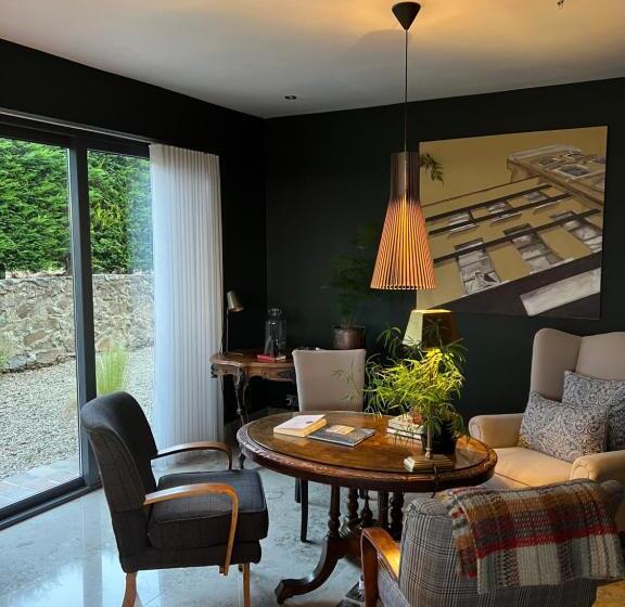 민박 Darkley Lodge Lakeview Spa