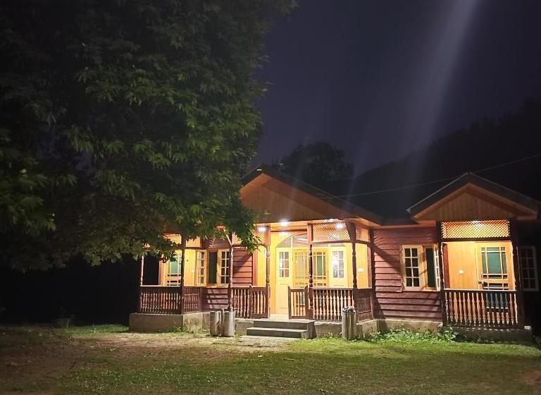 مبيت وإفطار Grand View Resorts Chatpal