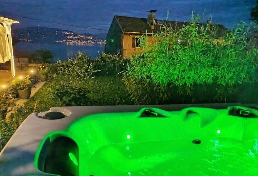 مبيت وإفطار Grange Du Lac