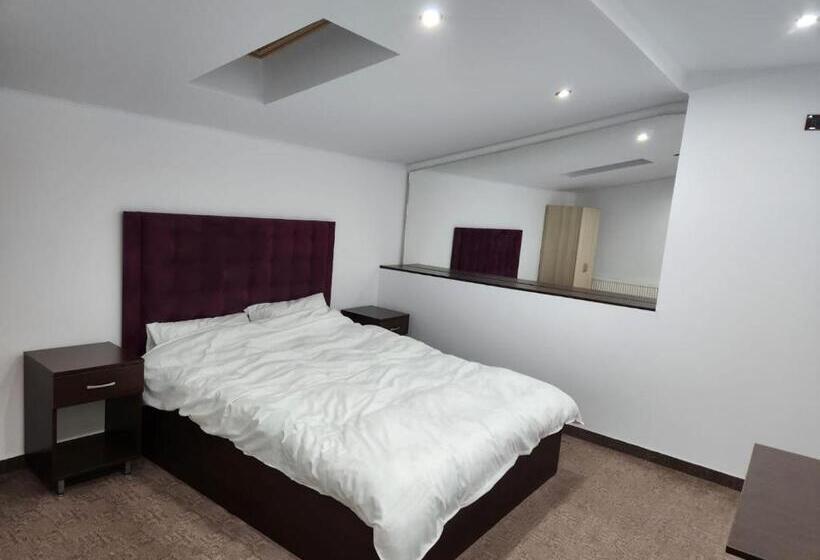 تختخواب و صبحانه Luxinn