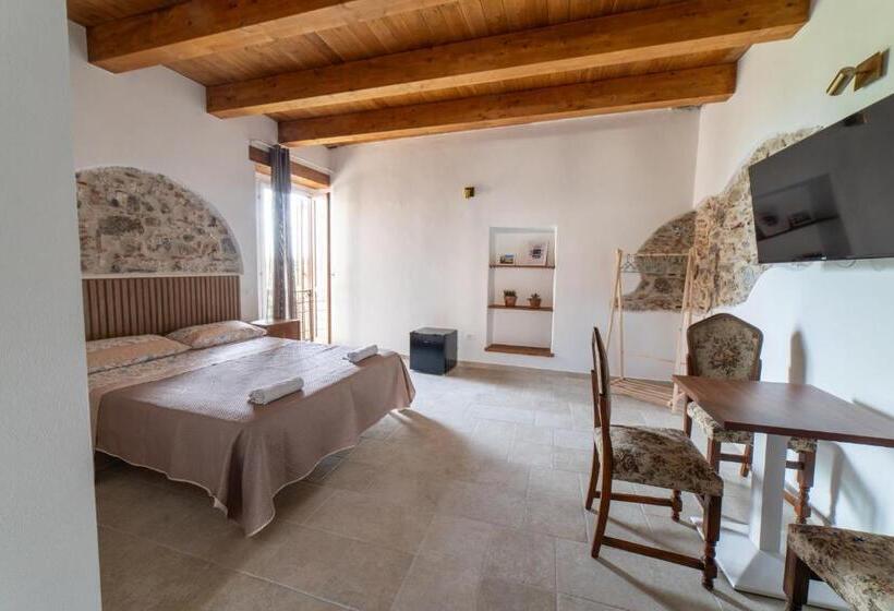 住宿加早餐  Maison De Curtis