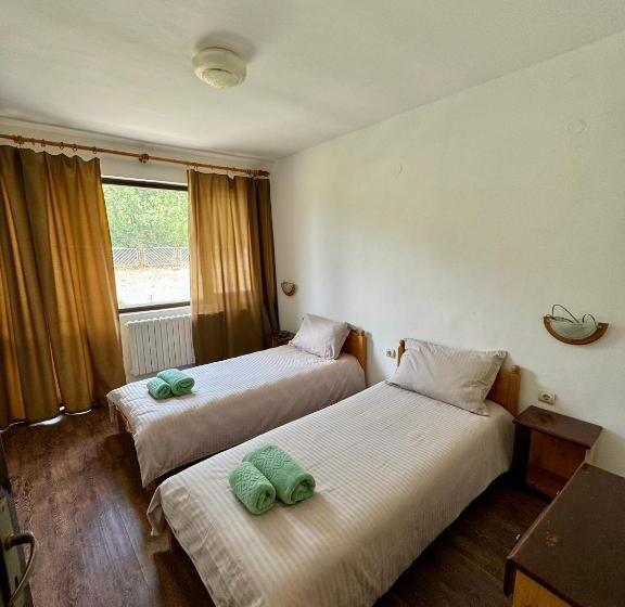 Hotel хотелски комплекс ямболен