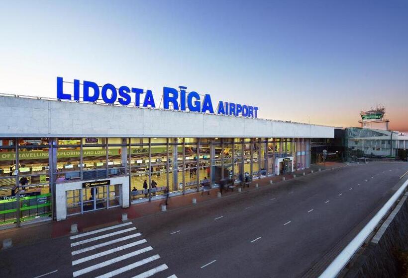 هتل کپسول Kepler Club Riga Airport Hotel   Landside Public Area