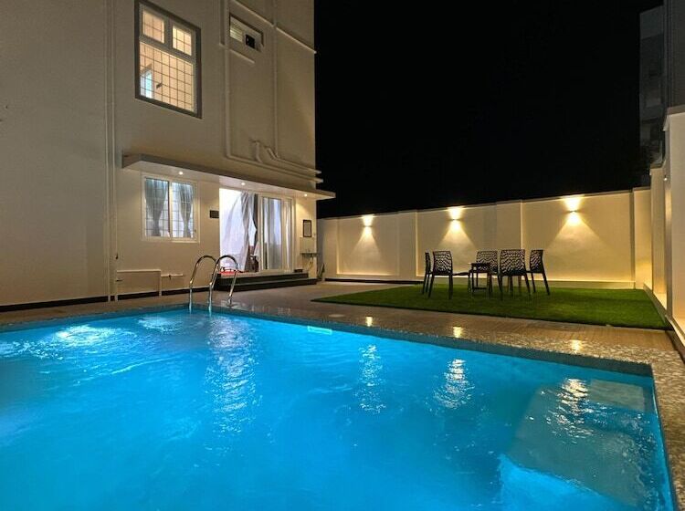 هتل Lavish Homestay