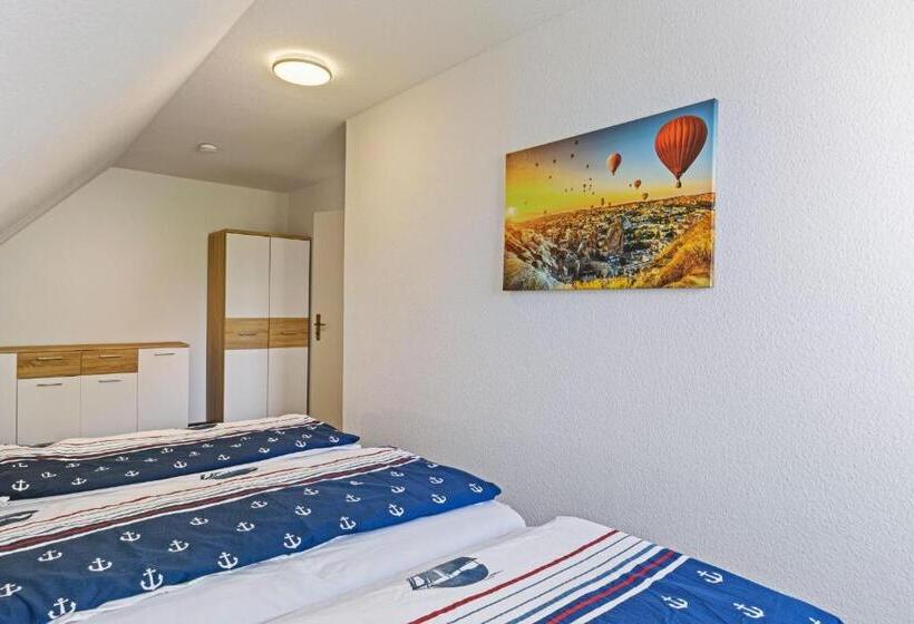 Отель Ferienwohnung Flori S Ponyhof